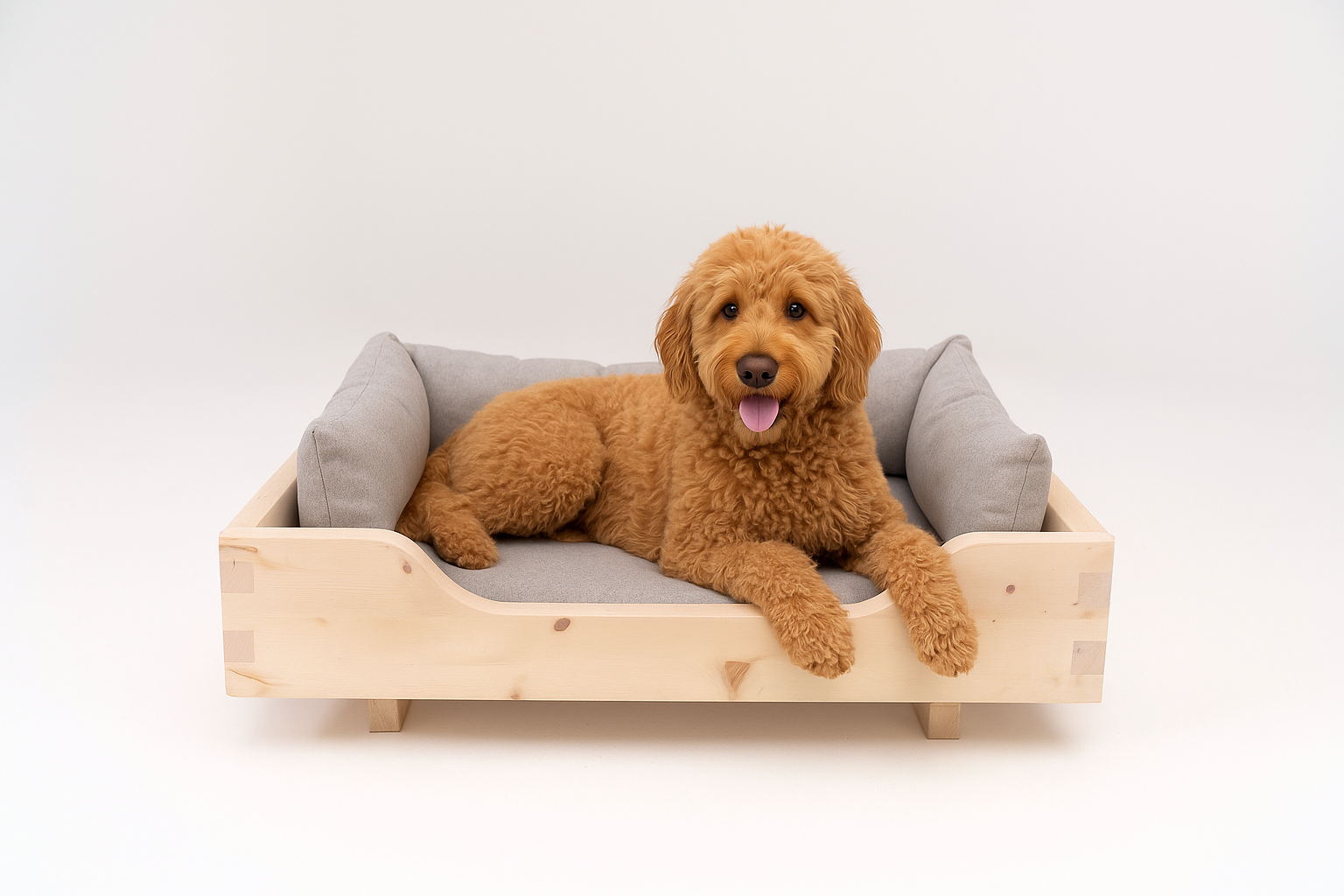 Design-Hundebett Zirbe mit Hund – handgefertigt im Alpenstil von Zirbe1880